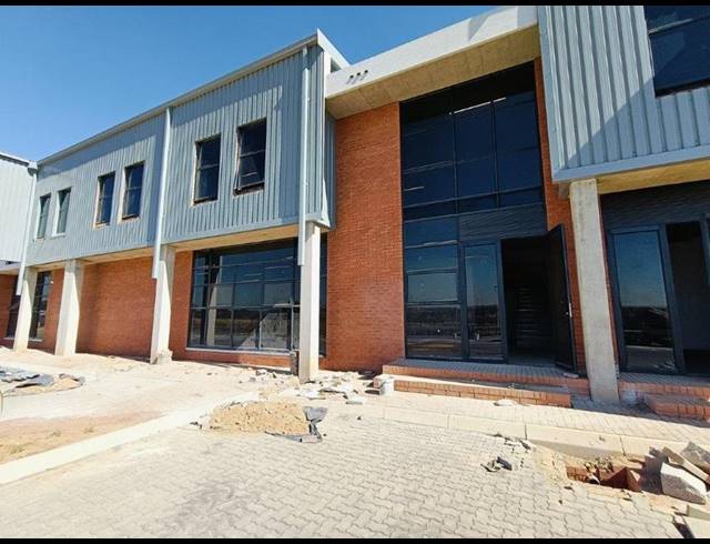 INDUSTRIAL PROPERTY TO RENT IN LONGLAKE